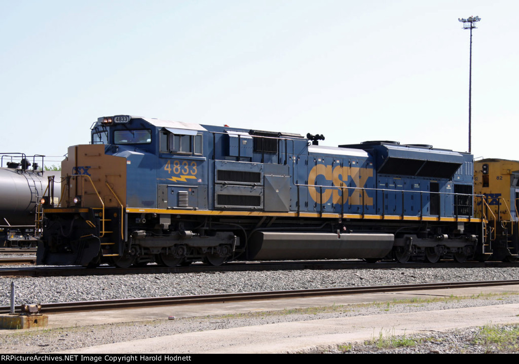 CSX 4833